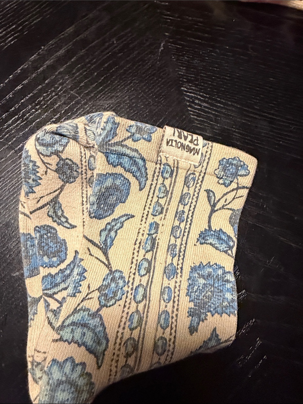 Magnolia Pearl Blue Ivy Plant Socks, NWOT